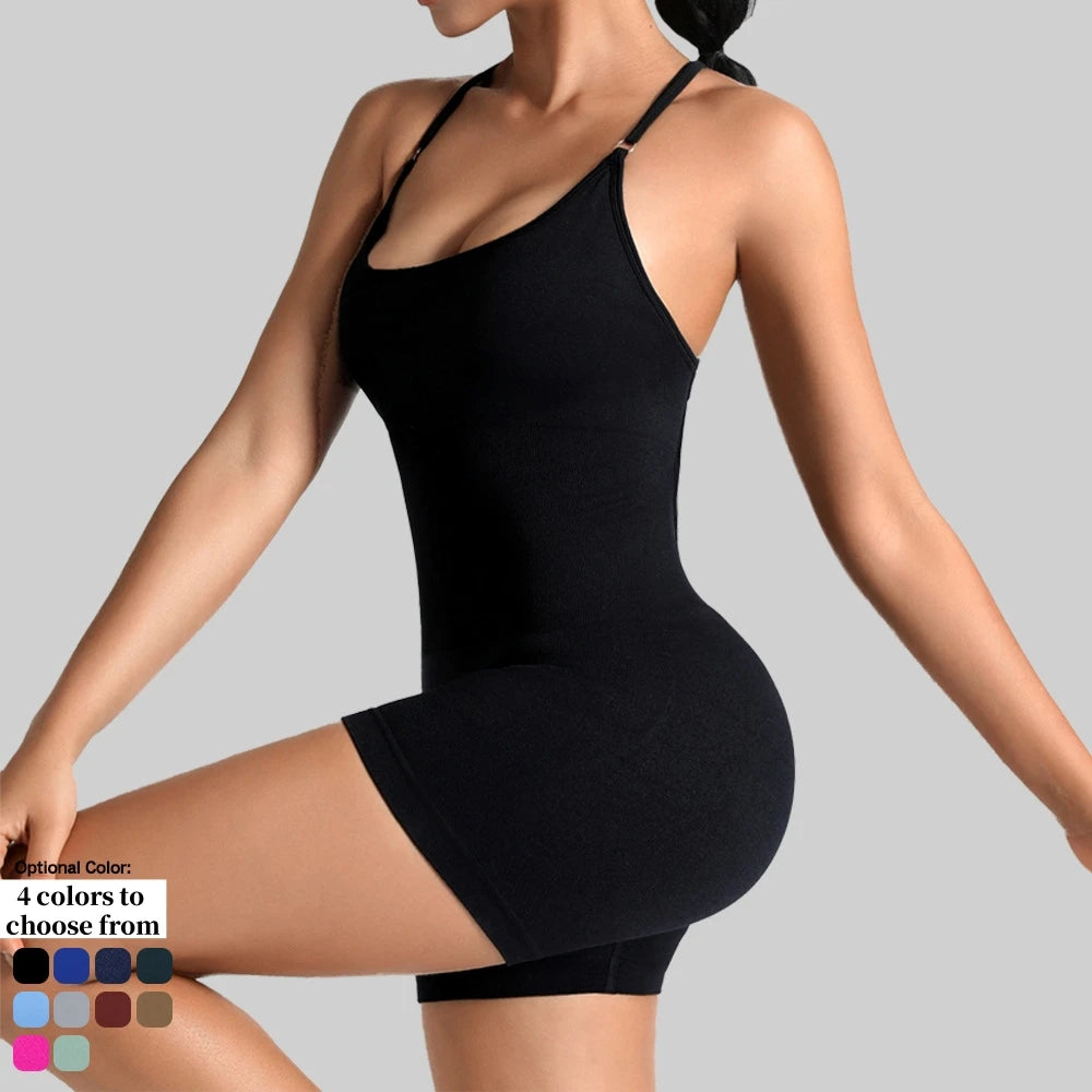 Macacão de ioga feminino — roupa desportiva curta para treino, fitness e ginásio.