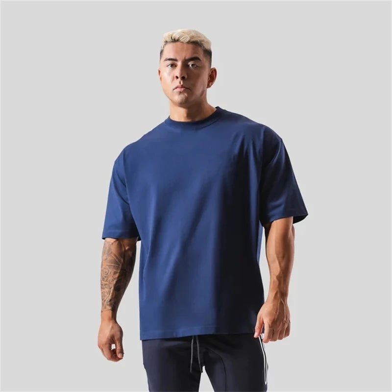 T-shirts de ginásio essenciais, combinando conforto, estilo e desempenho, ideal para treino, ginásio ou atividades ao ar livre.