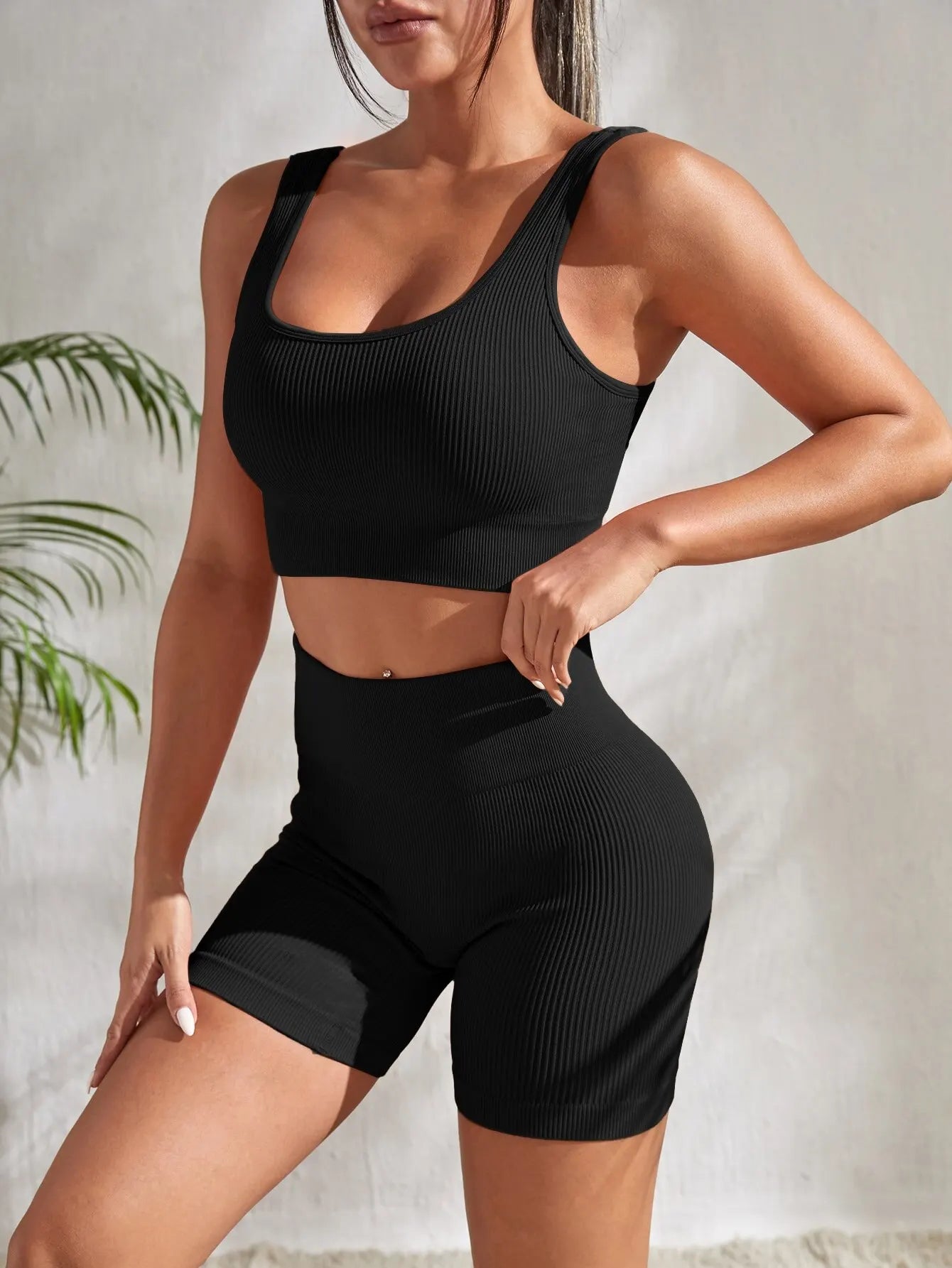 Conjunto de treino feminino sem costuras — top cropped canelado e calções de cintura alta, 2 peças para ginásio, ioga, corrida e fitness.