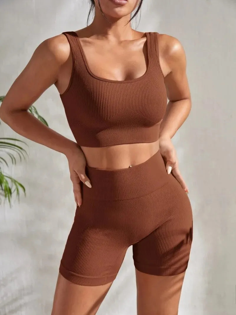 Conjunto de treino feminino sem costuras — top cropped canelado e calções de cintura alta, 2 peças para ginásio, ioga, corrida e fitness.
