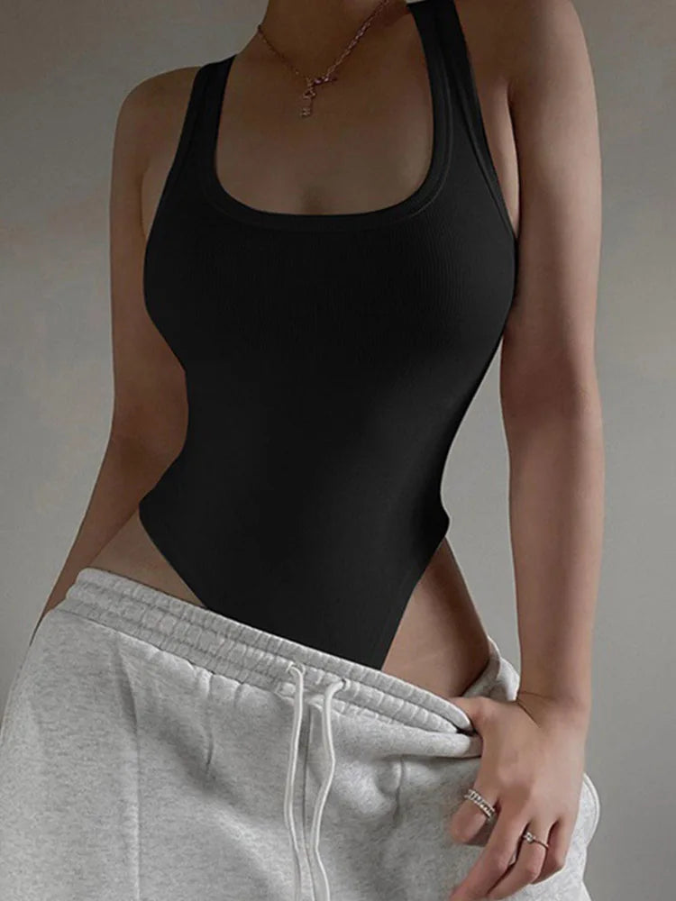 Body sem Mangas em Malha – Verão, Sexy, Bodycon, Ombros Descobertos, Estilo Halter, Casual e Streetwear para Mulher, Ideal para Clube