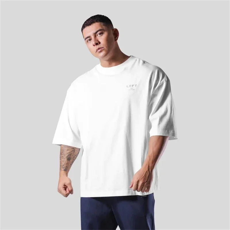 T-shirt Masculina TEAM LYFT – Logo Prateado, Confortável em Algodão, Gola Redonda, Manga Curta
