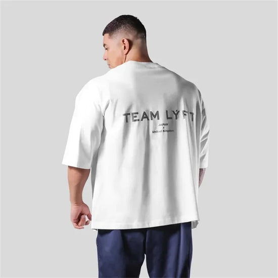 T-shirt Masculina TEAM LYFT – Logo Prateado, Confortável em Algodão, Gola Redonda, Manga Curta